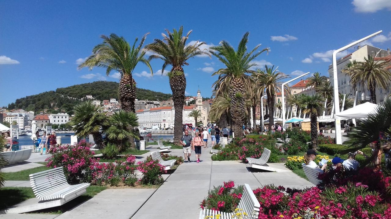 Apartments Crvena Orhideja Split Exterior foto