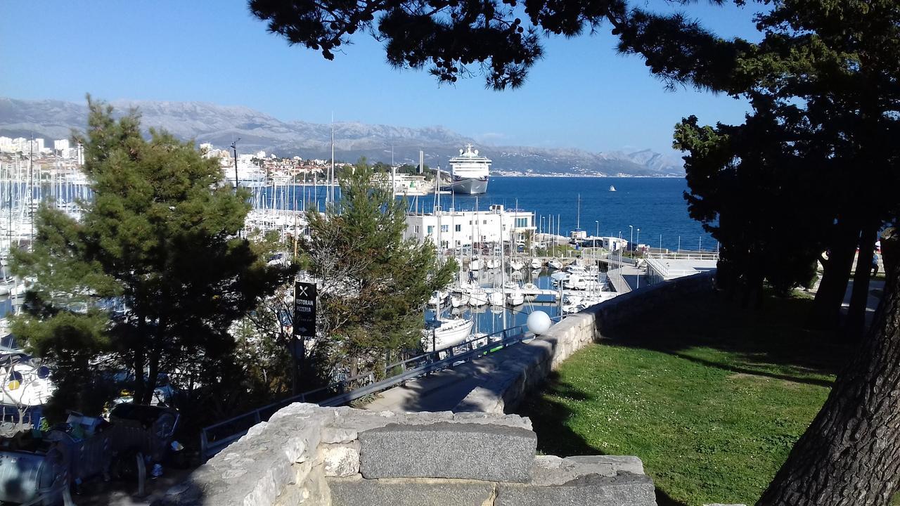 Apartments Crvena Orhideja Split Exterior foto